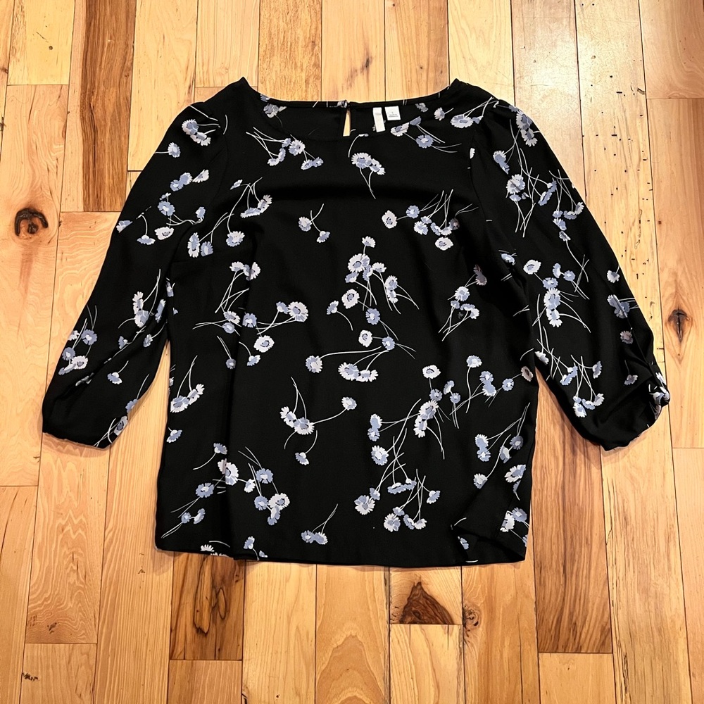 LC Lauren Conrad Flowy Top